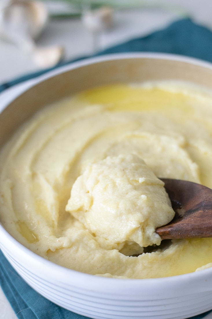 Garlic and sage whipped parsnips are a creamy and healthy side for all your favorite chicken and steak recipes. This dairy free parsnip puree recipe is paleo and whole30 approved!