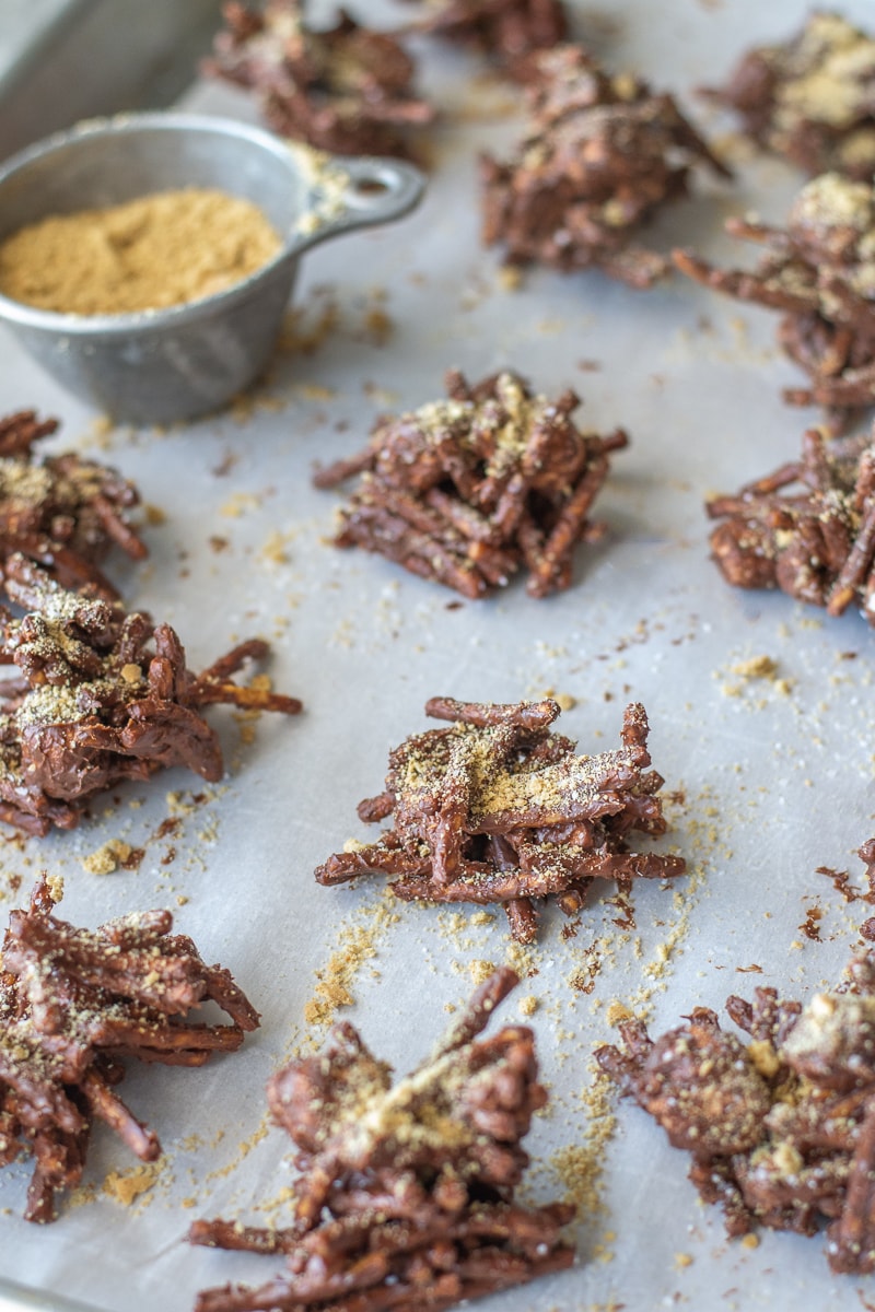 Campfire Haystack Cookies made with chow mien noodles, marshmallows, chocolate and peanut butter. These no-make s'mores cookies take less than 30-minutes to make! #nobake #dessert #cookies