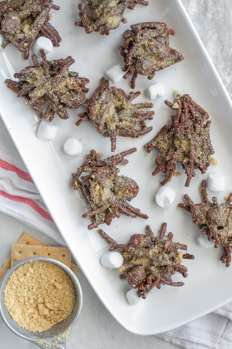 Campfire Haystack Cookies made with chow mien noodles, marshmallows, chocolate and peanut butter. These no-make s'mores cookies take less than 30-minutes to make! #nobake #dessert #cookies