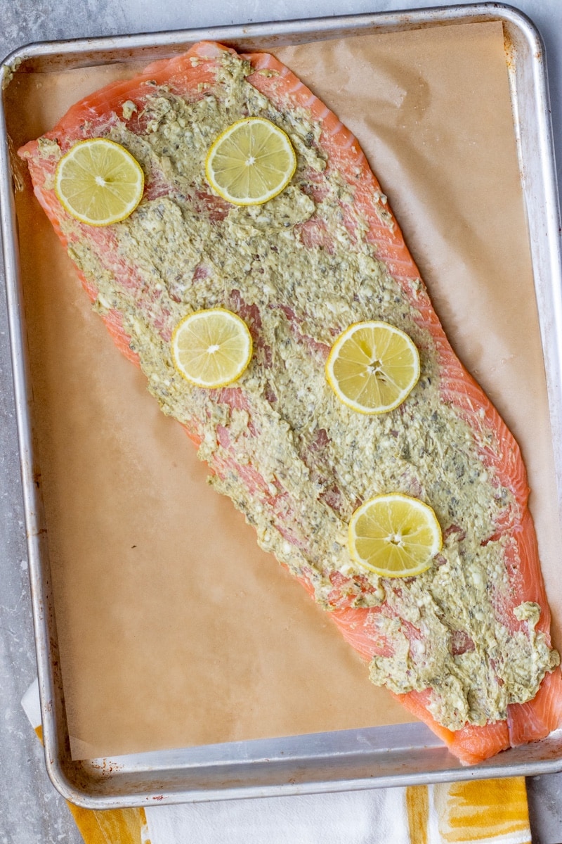 How to make pesto butter whole salmon fillet. 