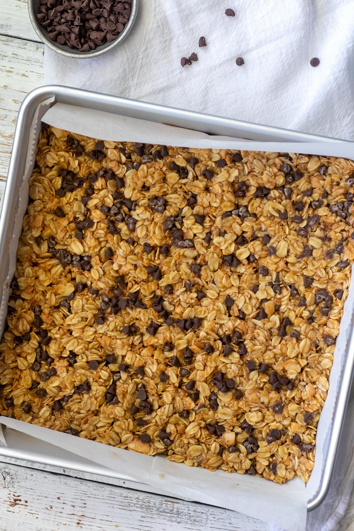 How to make your own chewy granola bars